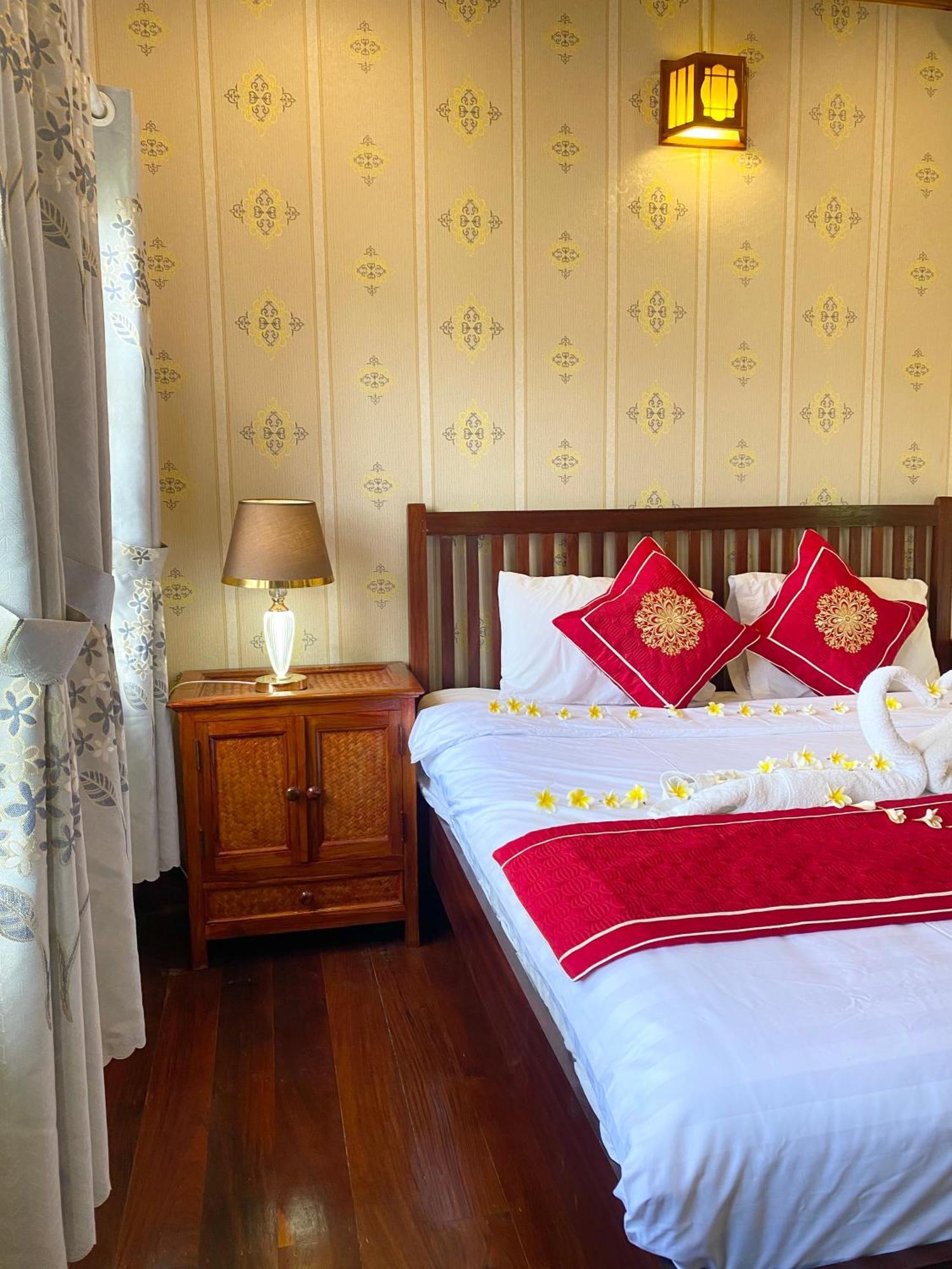 Golden Sun Boutique Hotel Luang Prabang Exterior foto