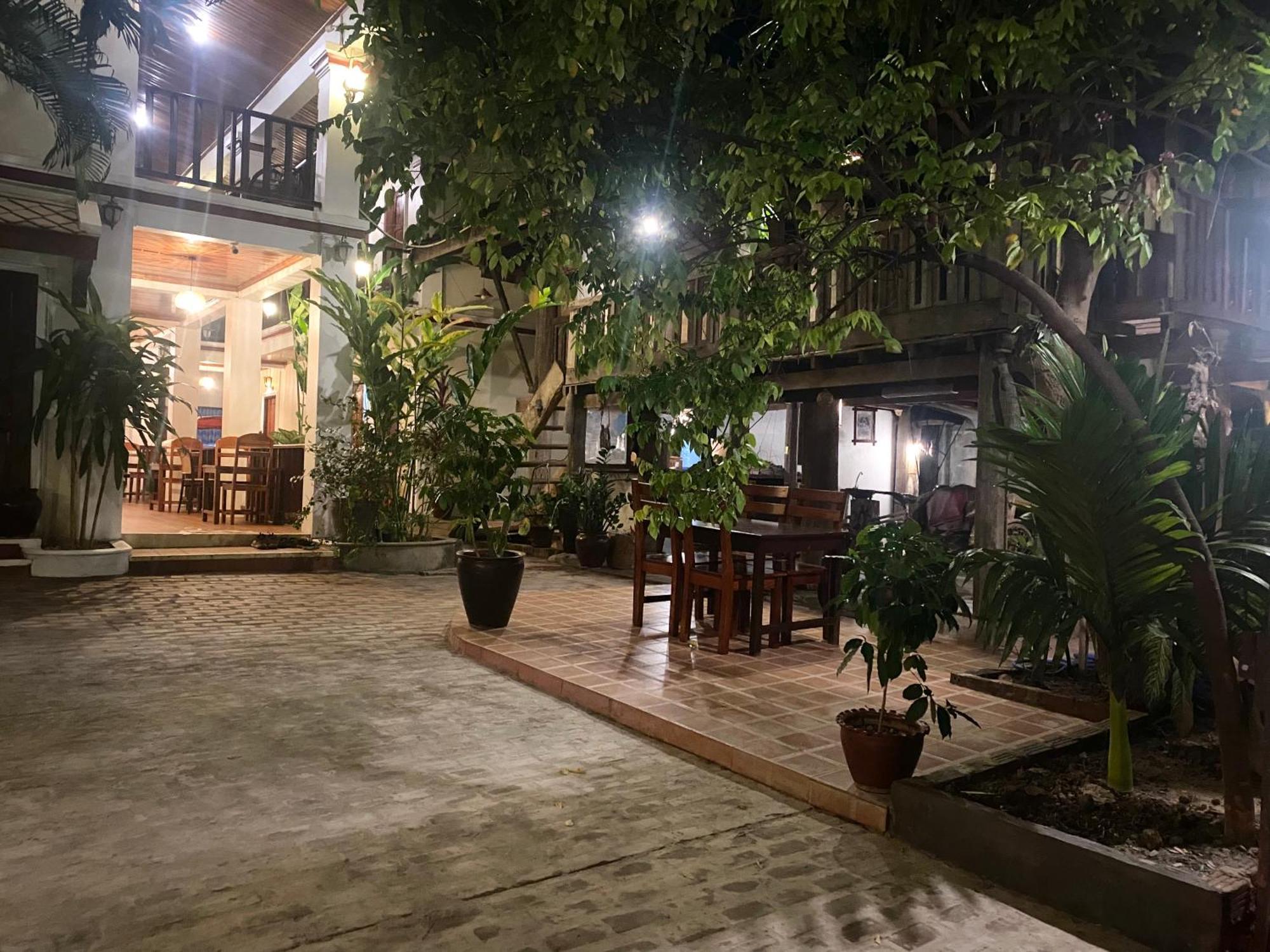 Golden Sun Boutique Hotel Luang Prabang Exterior foto