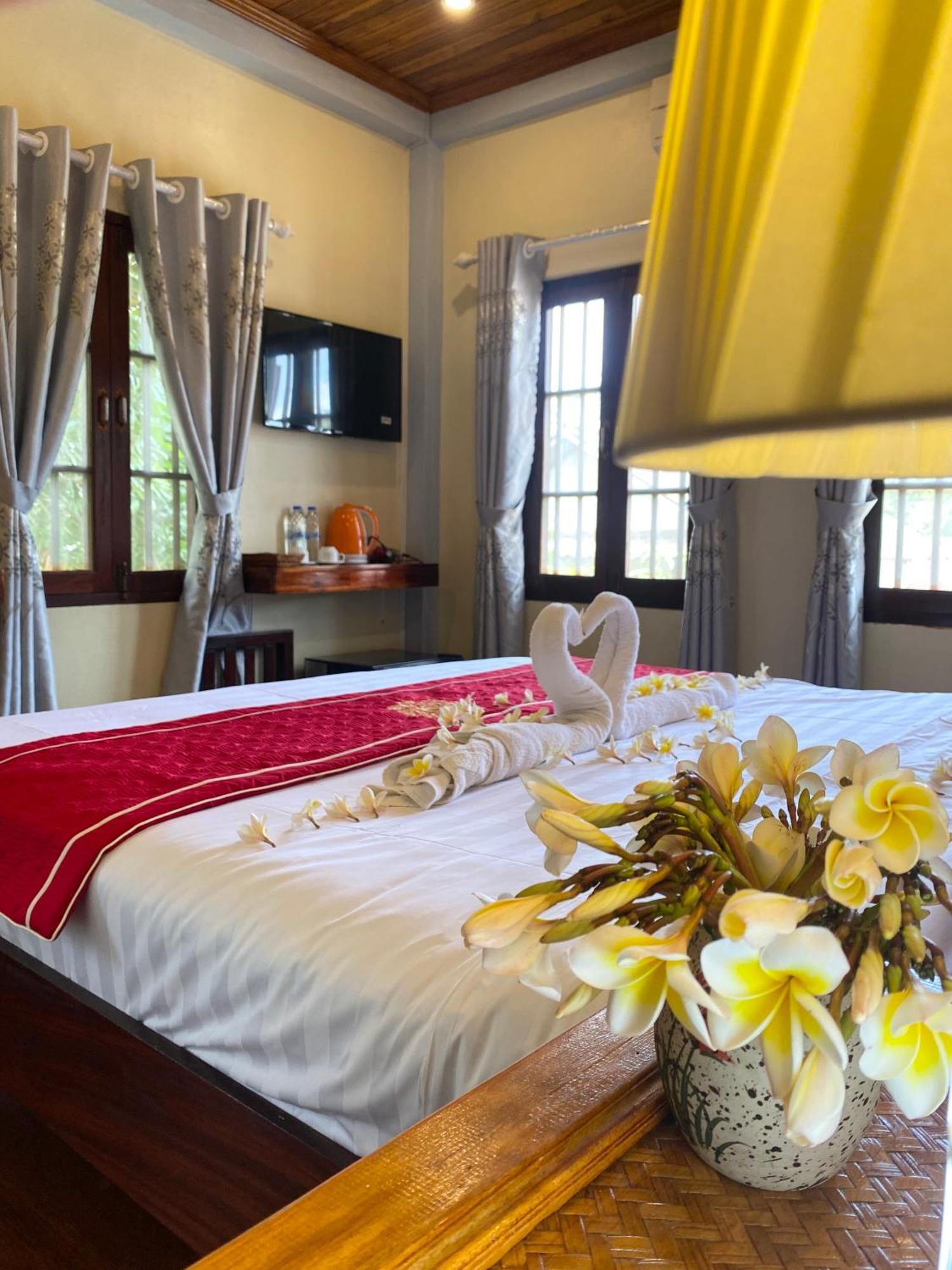 Golden Sun Boutique Hotel Luang Prabang Exterior foto