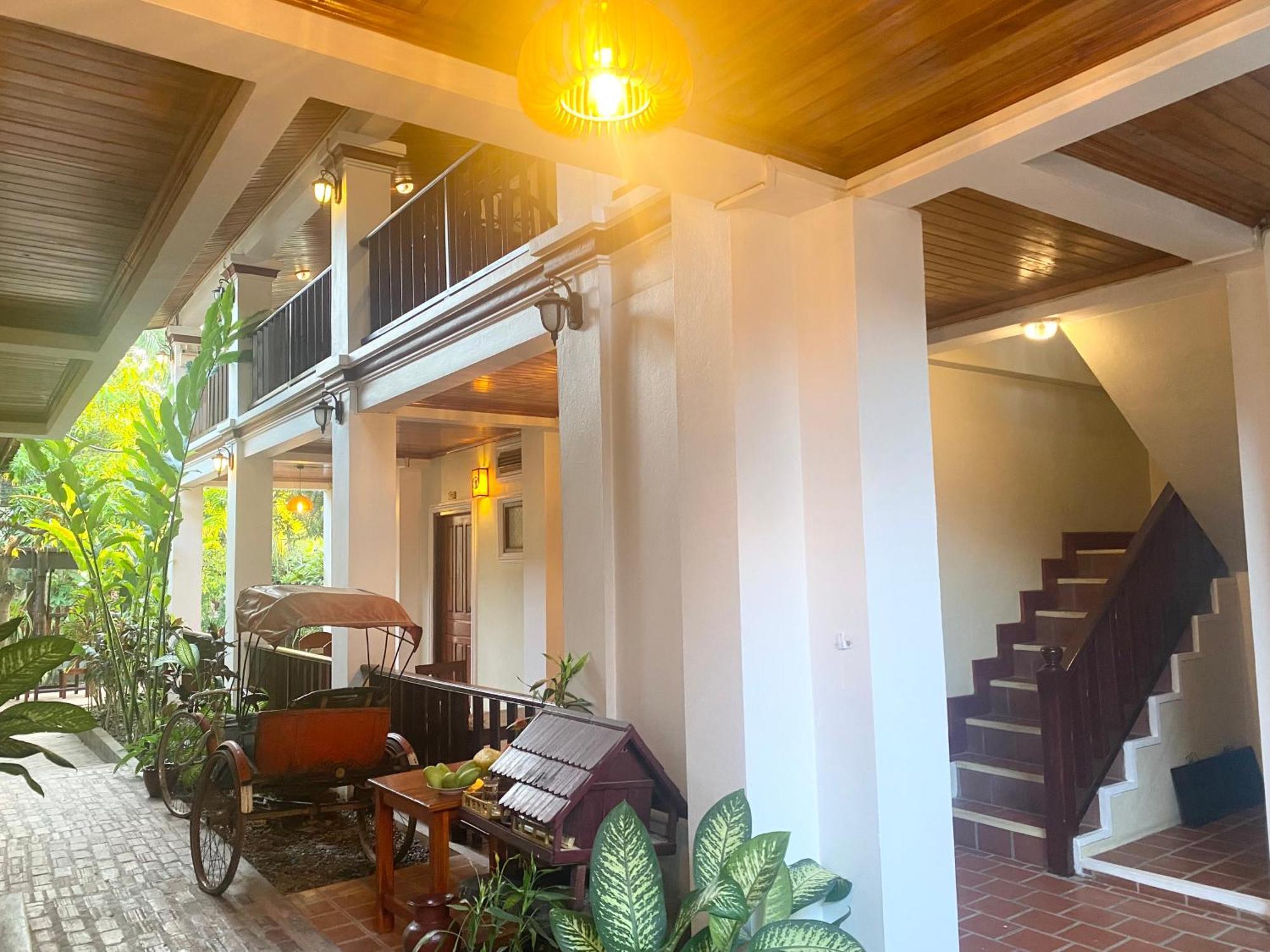 Golden Sun Boutique Hotel Luang Prabang Exterior foto