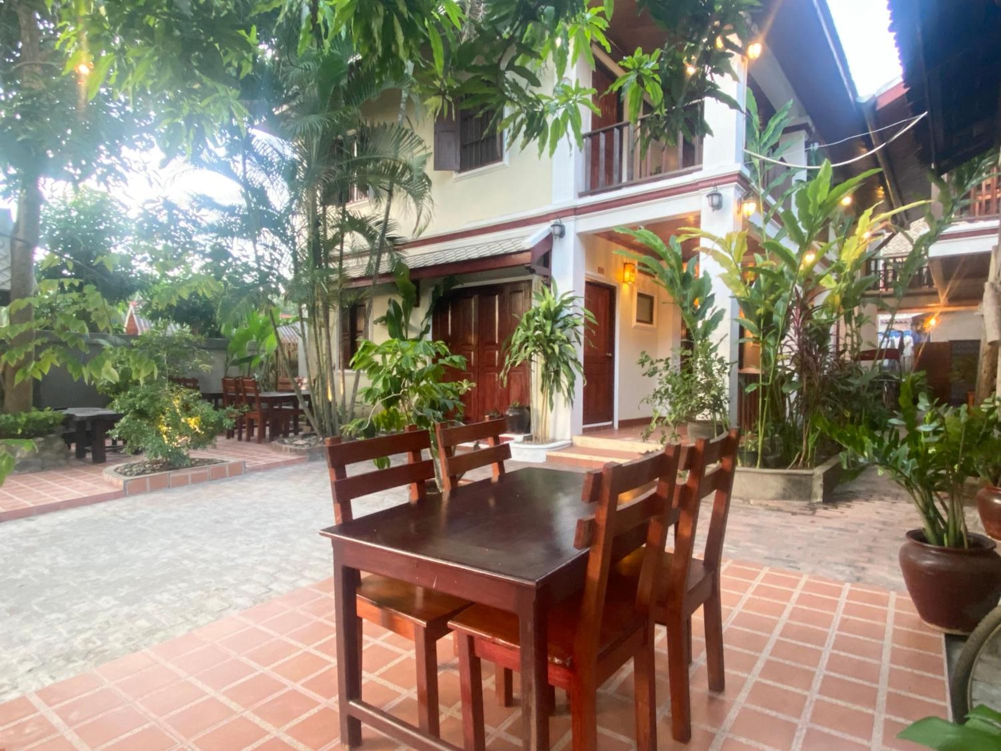 Golden Sun Boutique Hotel Luang Prabang Exterior foto