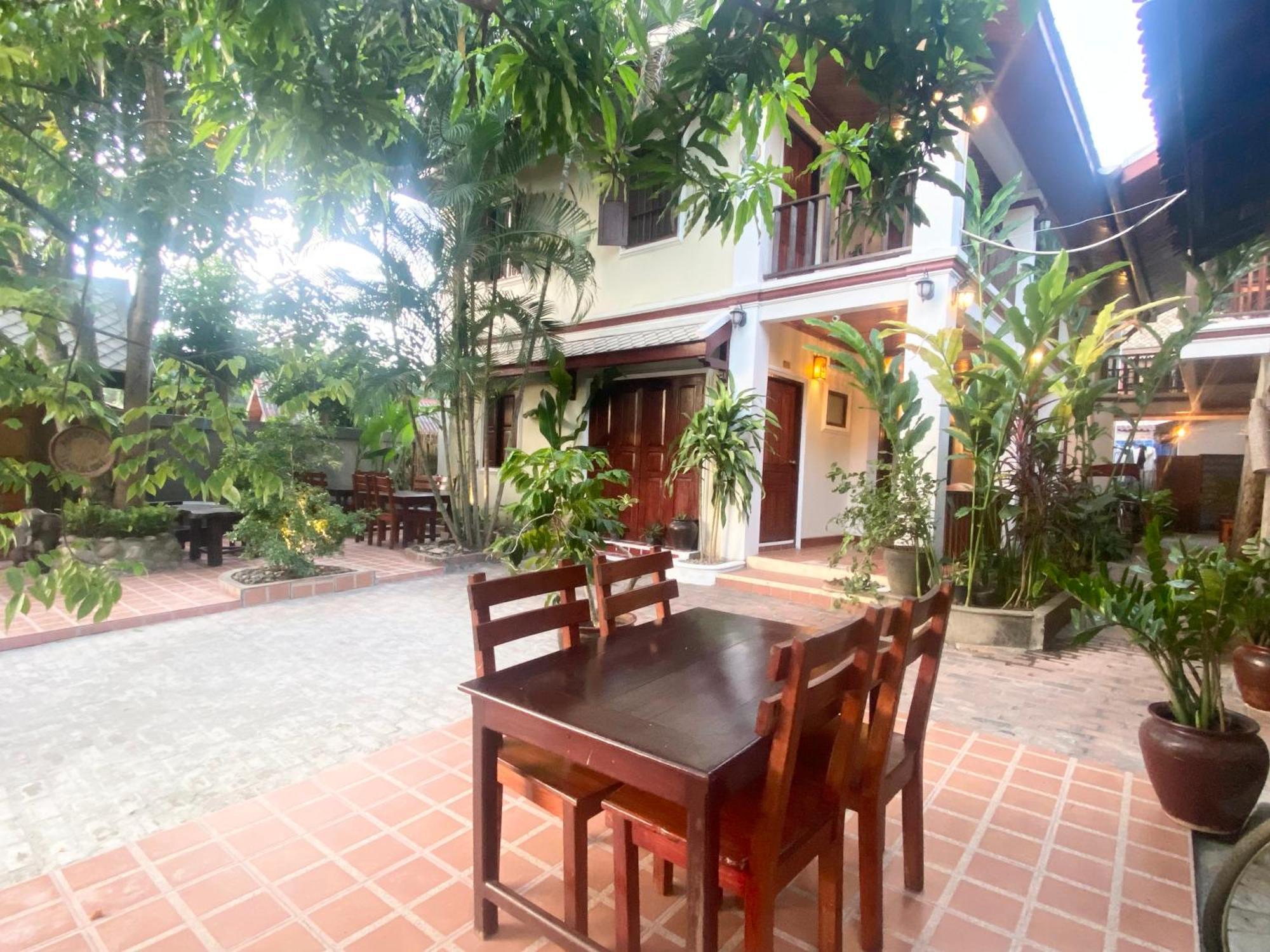 Golden Sun Boutique Hotel Luang Prabang Exterior foto