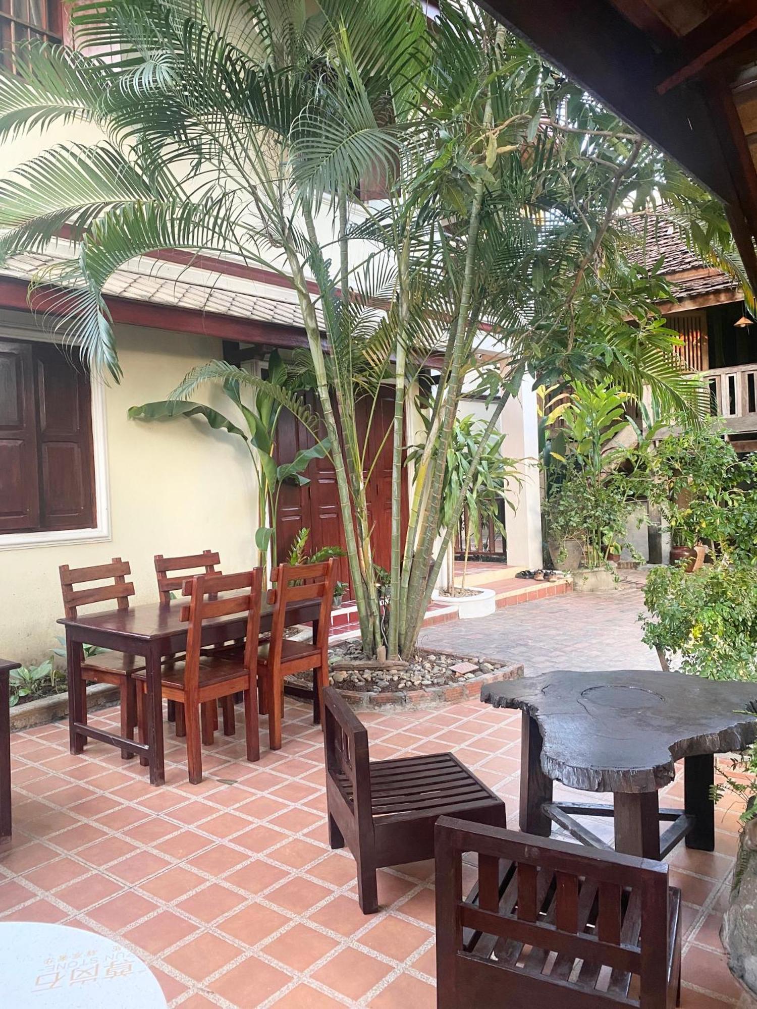 Golden Sun Boutique Hotel Luang Prabang Exterior foto