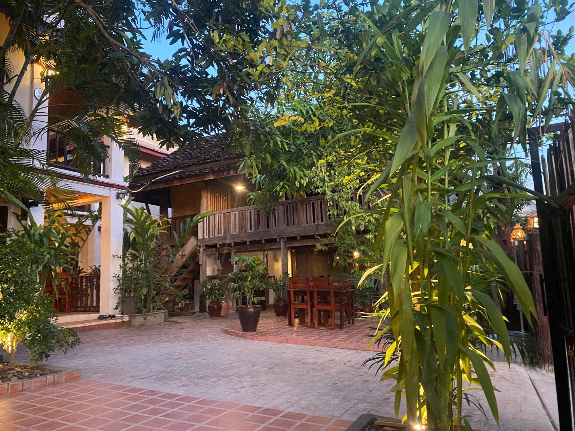 Golden Sun Boutique Hotel Luang Prabang Exterior foto