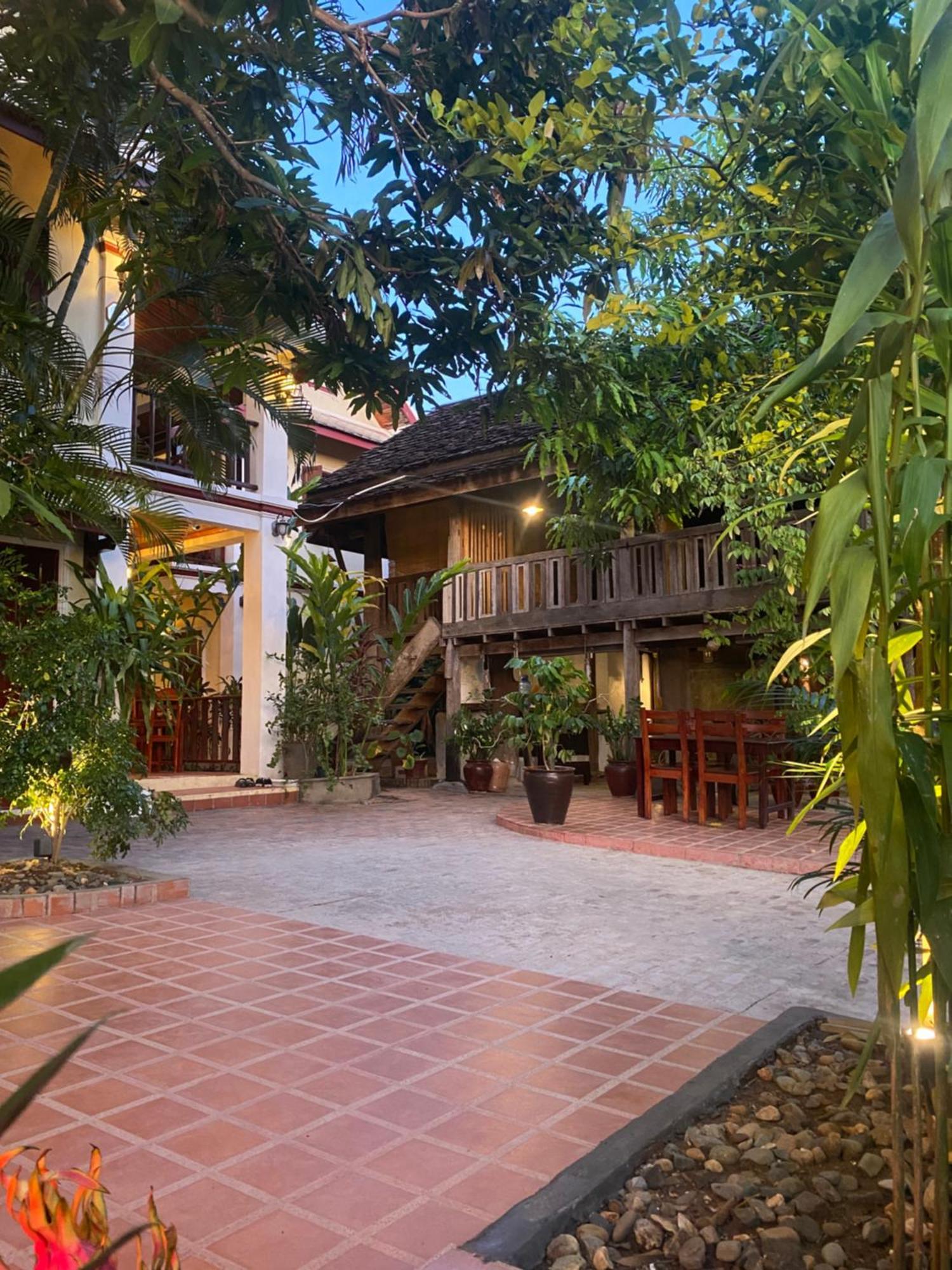Golden Sun Boutique Hotel Luang Prabang Exterior foto