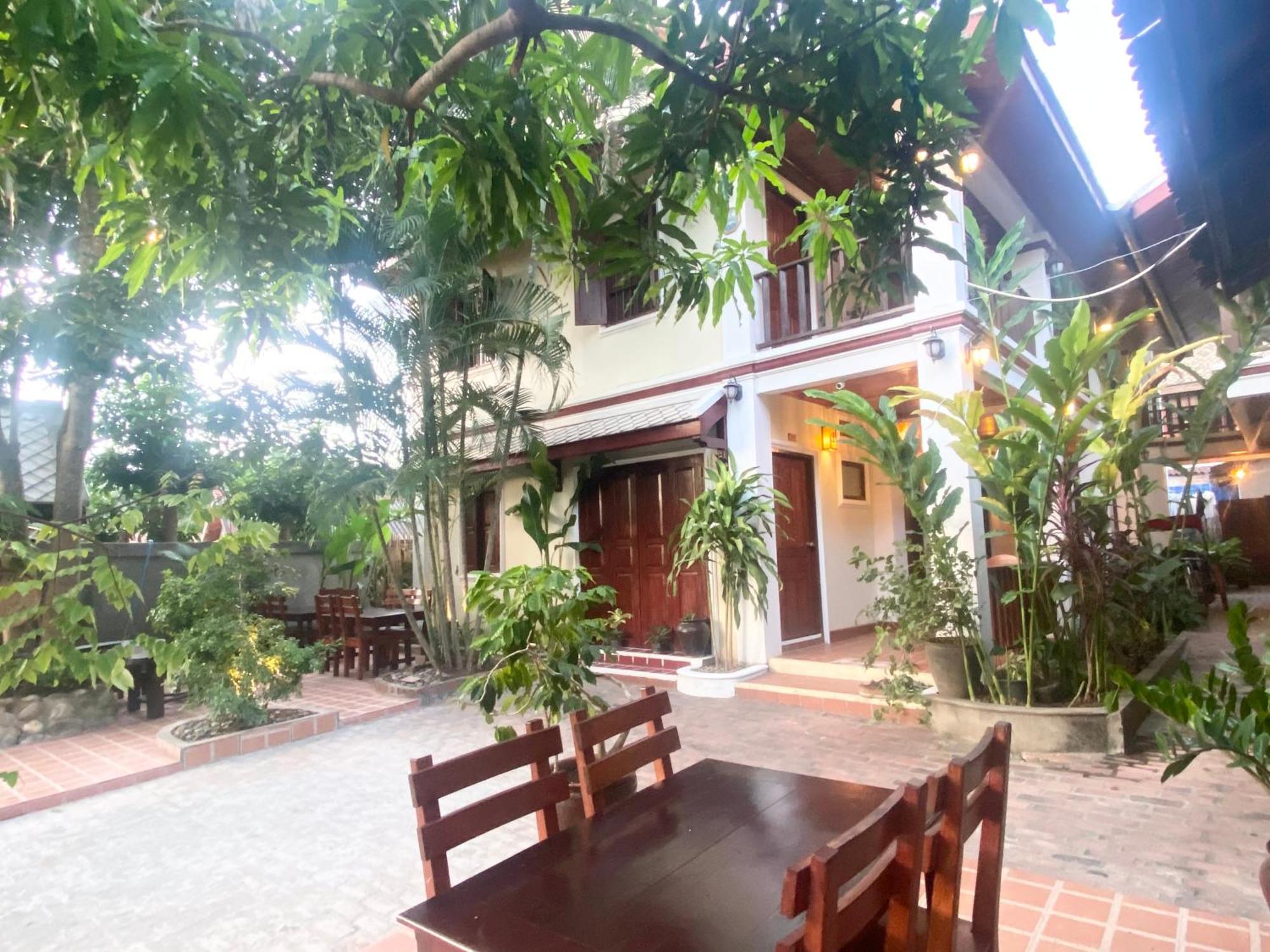 Golden Sun Boutique Hotel Luang Prabang Exterior foto
